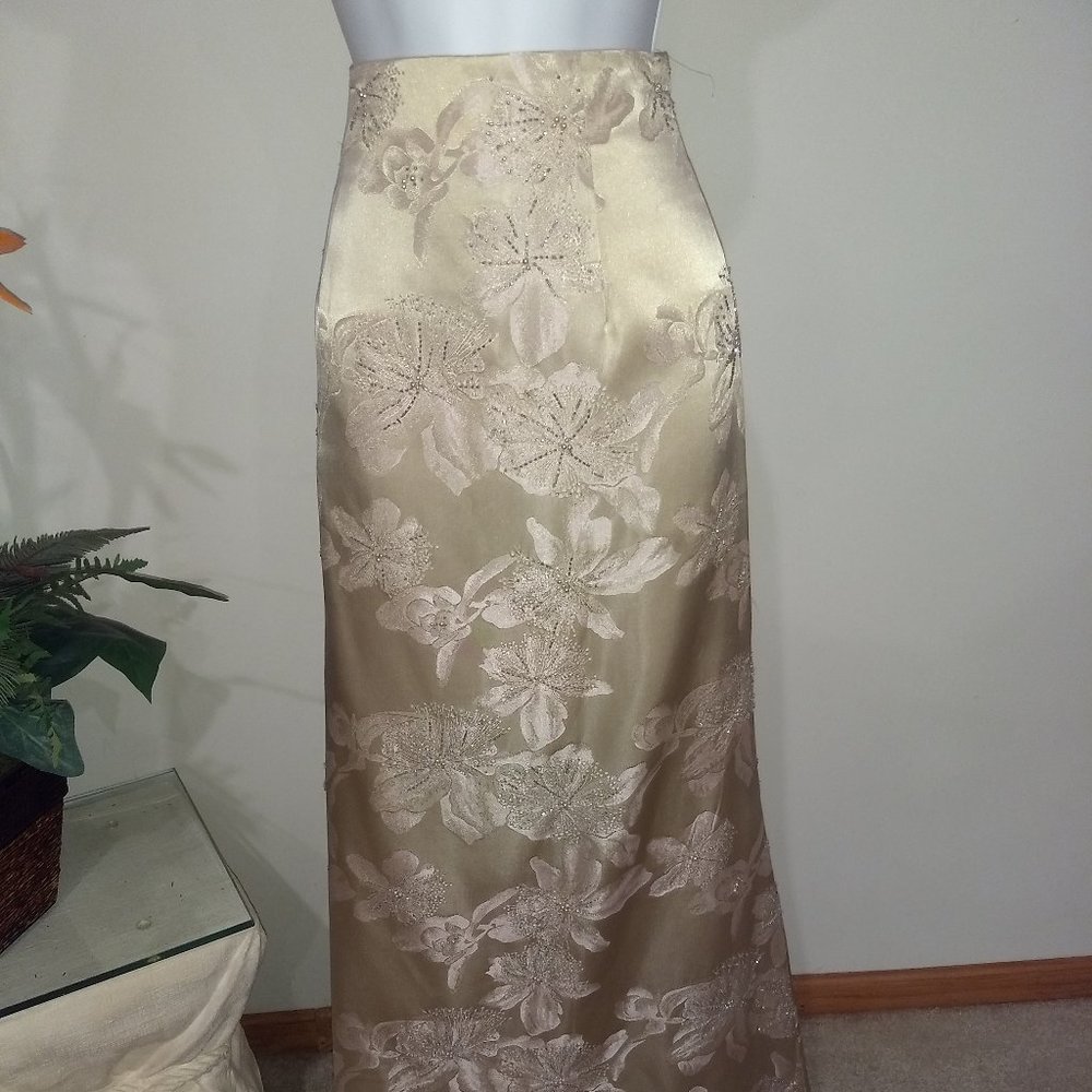 NWT Victoria Royal by Mary Bays Maxi Skirt Size 14.